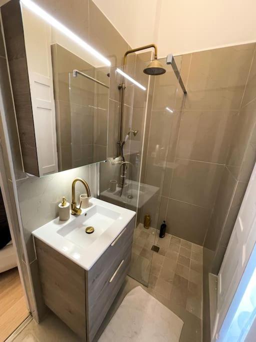 Romantique Jacuzzi, Au Chateau A 30 Min De Paris Leilighet Limay Eksteriør bilde